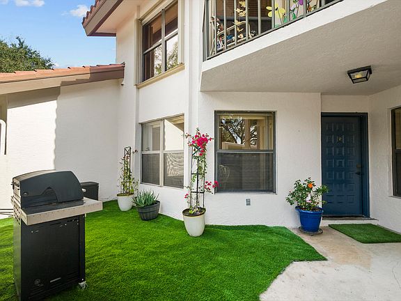 2nd image of 6031 SE Martinique Drive #102