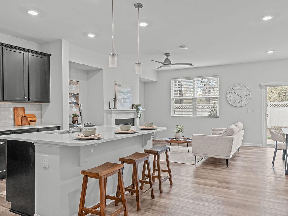 1st image of 115 Hunston Dr