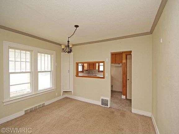 5th image of 1607 E Alcott St