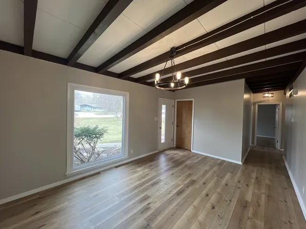 20101 W Good Hope Rd, Lannon, WI 53046