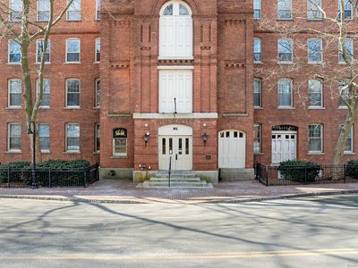 92 Main Street APT 218, Deep River, CT, 06417