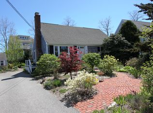 68 Town Neck Rd, Sandwich, MA 02563