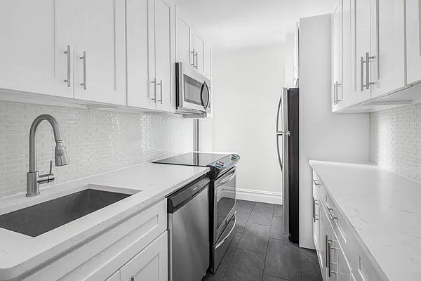 Rented by Poljan Properties Inc. | media 19