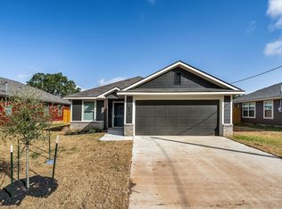 894 3rd St, Somerville, TX 77879