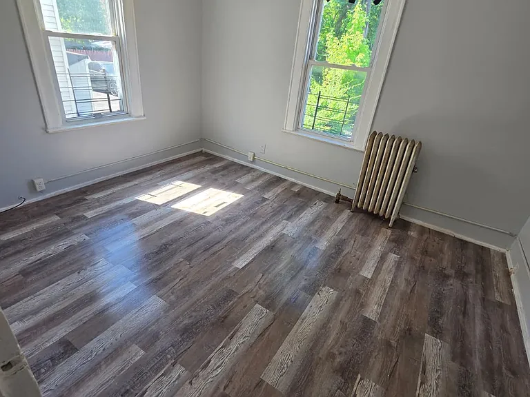 439 Springdale Ave #1L — Photo 10