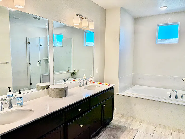 1560 S Hart Dr — Photo 18