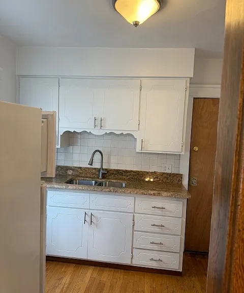 2076 Wascana Ave #2076 — Photo 6
