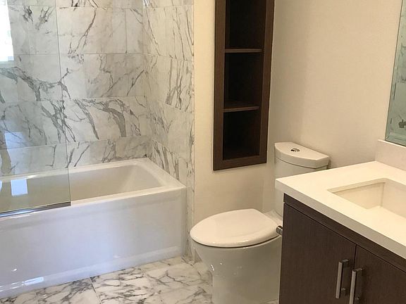 2nd image of 2655 Bush St APT 505