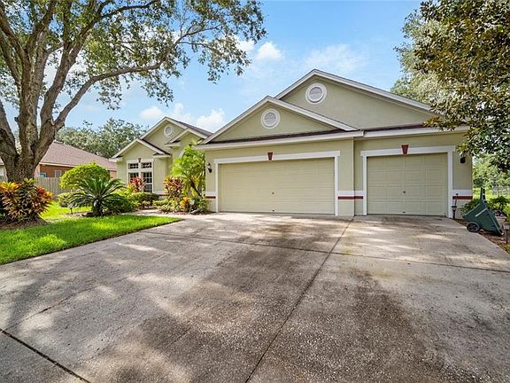 4th image of 12420 Riverglen Dr