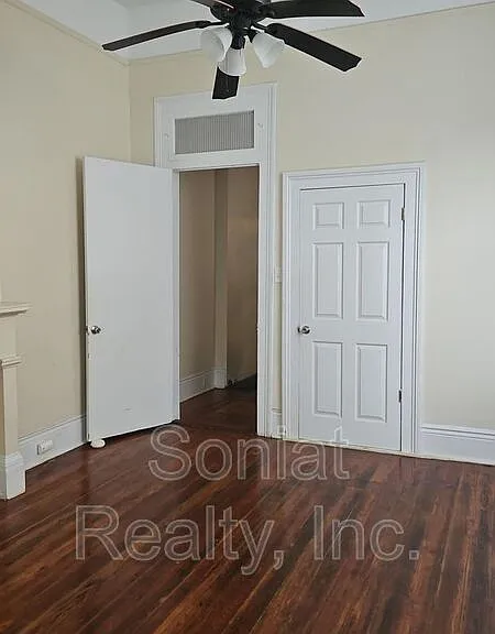 1910 Elysian Fields Ave — Photo 7