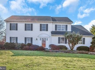 121 Bewley Ln, Reading, PA 19605