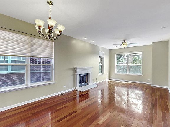 4th image of 476 W Wood St #4