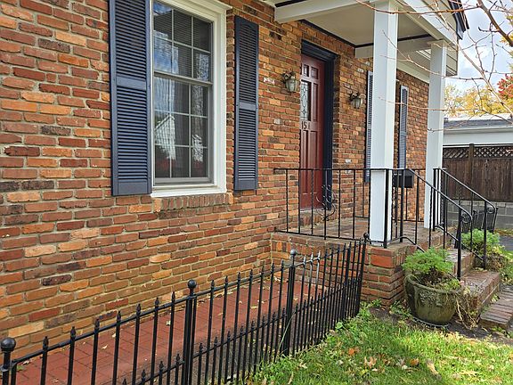 3rd image of 15A Annapolis St #A