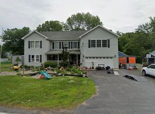 7116 Fuller Station Rd, Schenectady, NY 12303