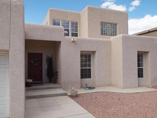 1st image of 600 Cerrillos Dr