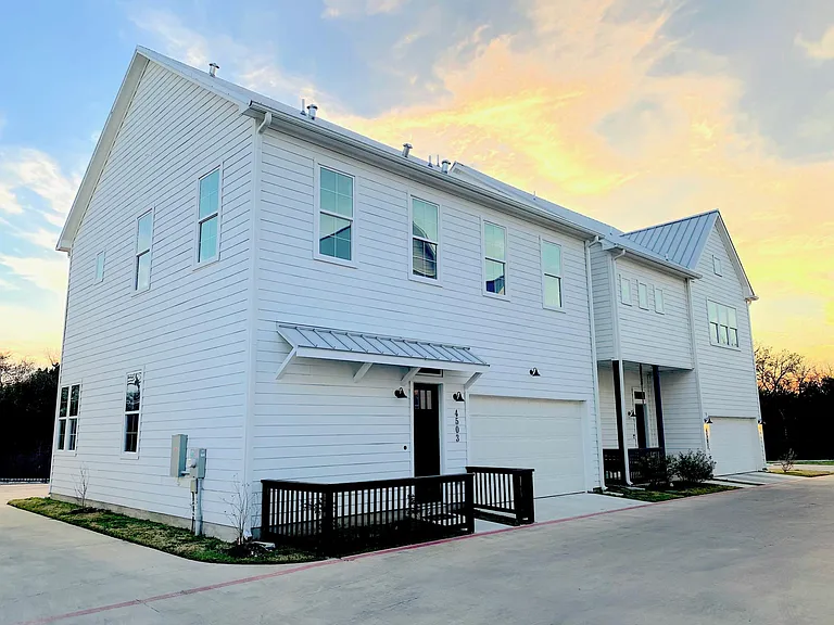 4503 Grassland Dr — Photo 9