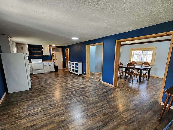 2nd image of 402951 W 2300th Rd