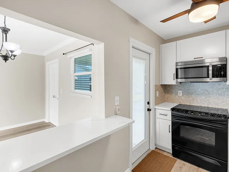 5996 Hibiscus Dr #6 — Photo 6
