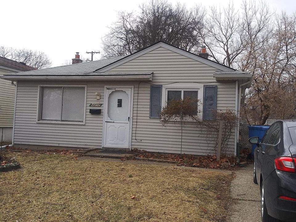 1st image of 4852 Dudley St