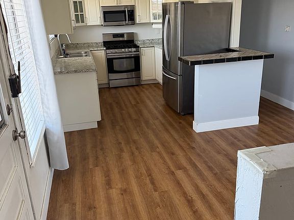 3rd image of 2524 Haller St Unit B