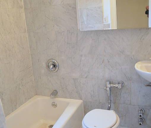 5th image of 4414 47th Ave APT D5