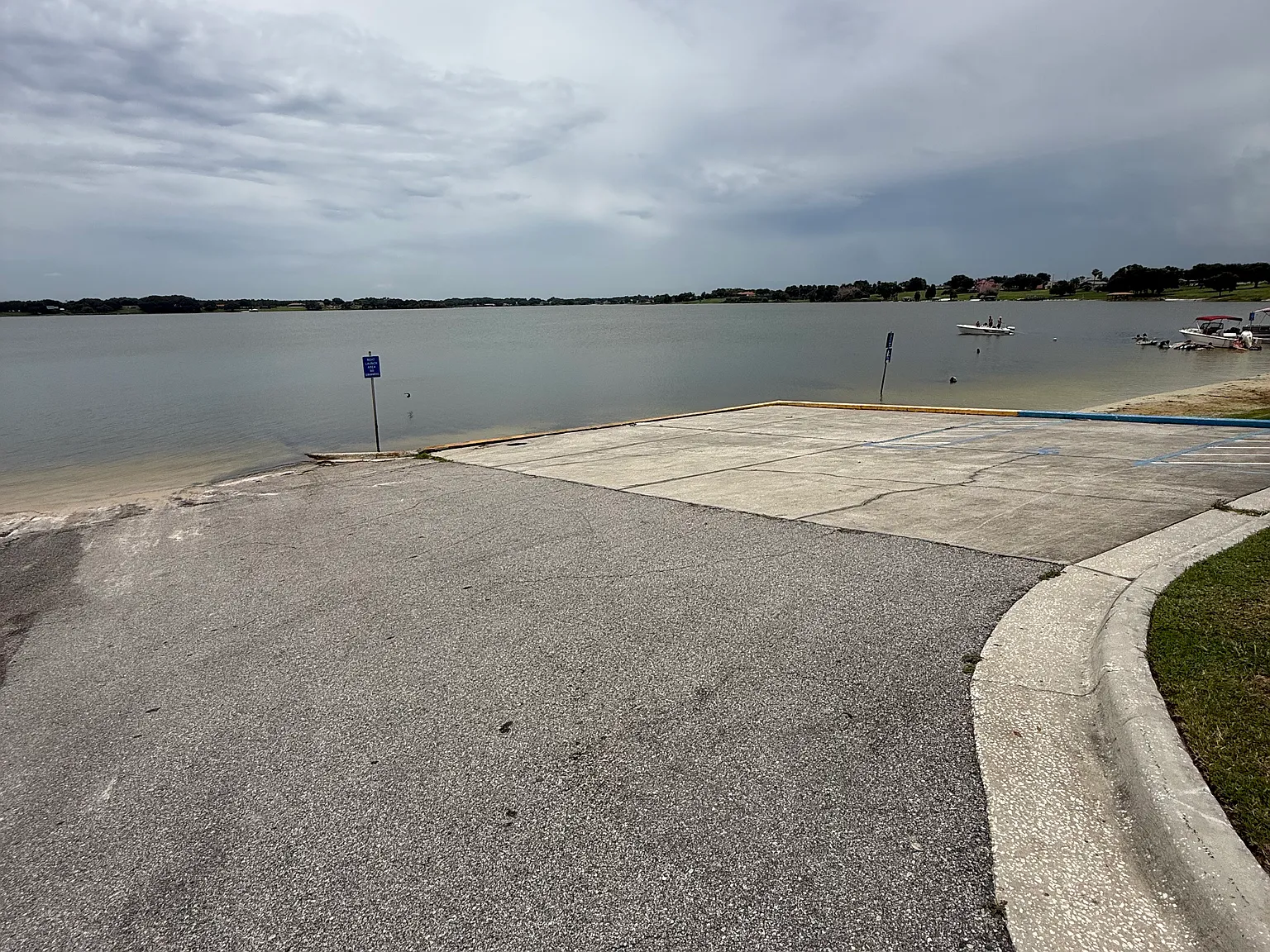 W Bay Ave, Eagle Lake — Photo 2