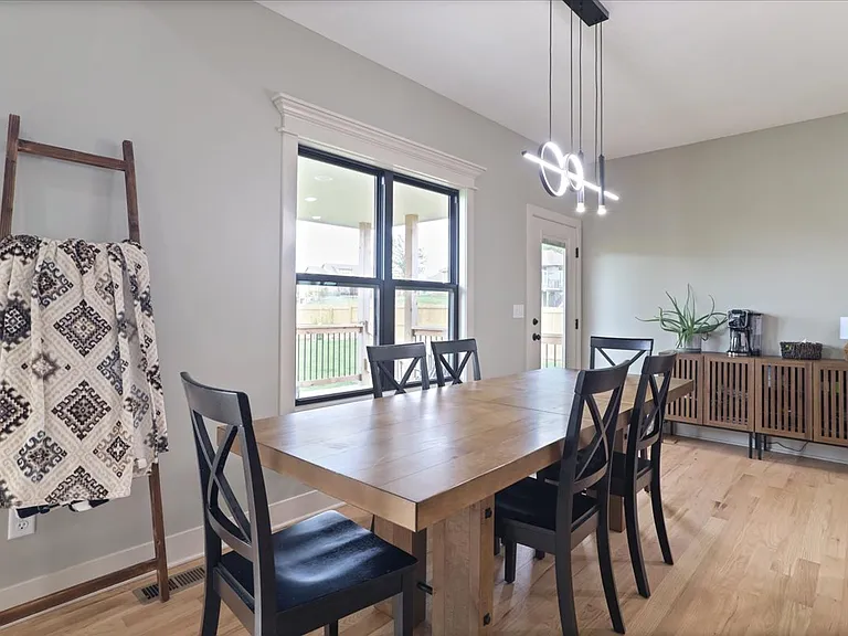 2210 Piedmont Pl — Photo 38