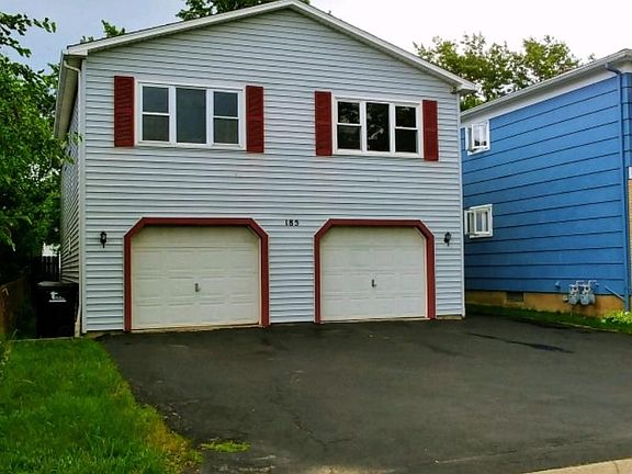 3rd image of 185 Hawthorne Ave Frnt #