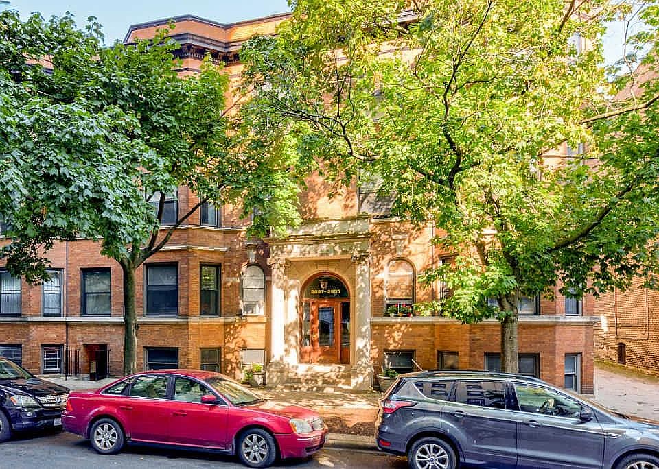 1st image of 2837 N Pine Grove Ave #2