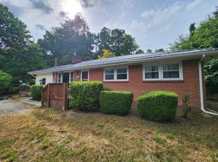 726 2nd St, Radford, VA 24141