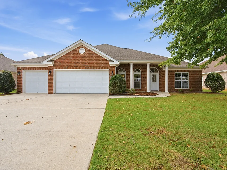 5006 Liberty Park Cir SE