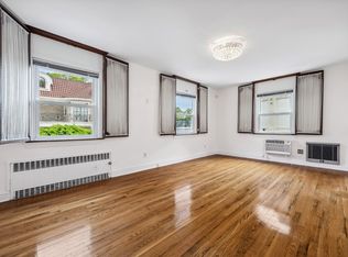 187-25 Perth Rd, Jamaica, NY 11432