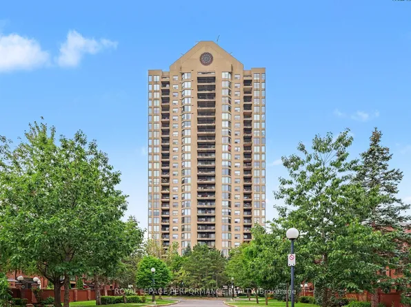 545 Saint Laurent Blvd #2702, Ottawa, ON K1K 4H9