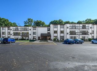 277 Crosse Dr APT 3B, Monroe Township, NJ 08831