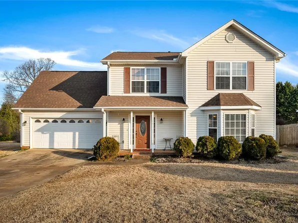 14 Corey Way, Travelers Rest, SC 29690