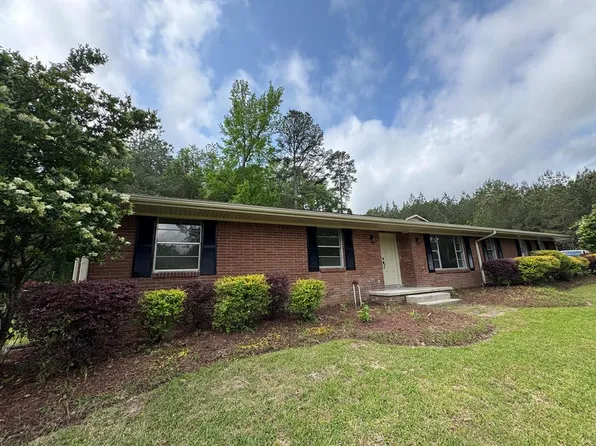 1681 Magnolia Dr, Monticello, MS 39654