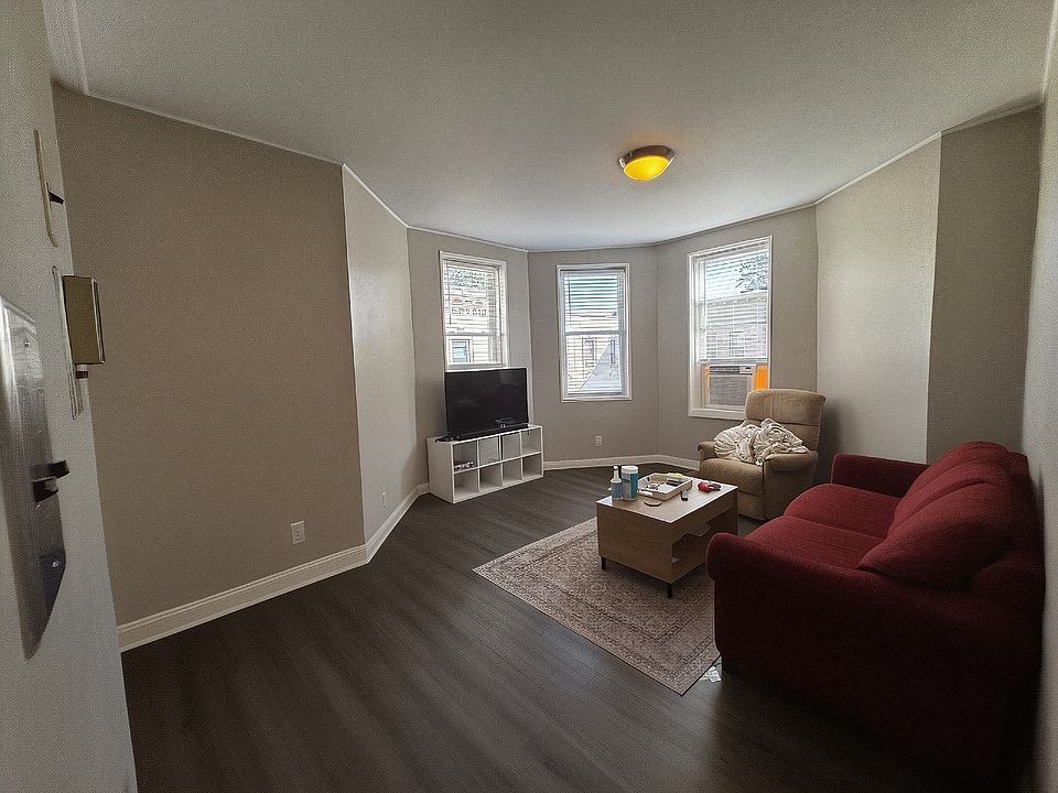 1st image of 1870 Beacon St #6-6A