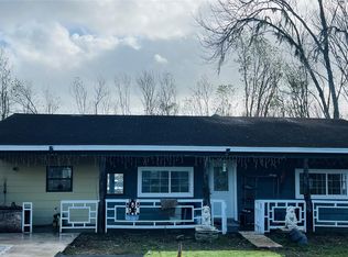 322 County Road 153, Bay City, TX 77414