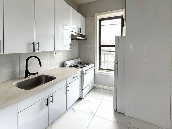 5th image of 1119 Flatbush Ave Floor 3