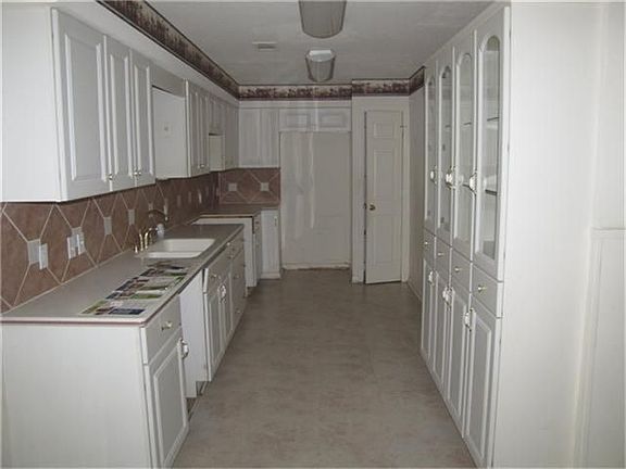 3rd image of 316 Weldon St
