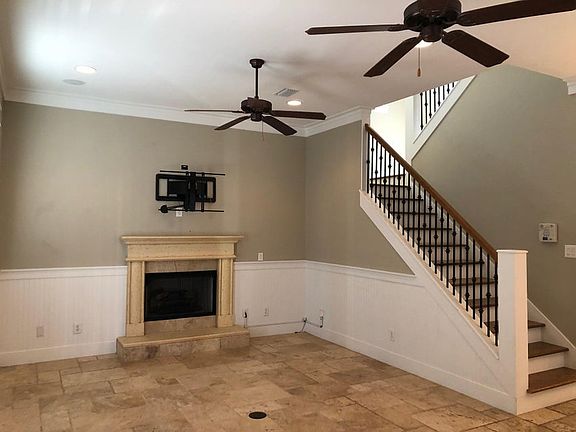 332 Madison Circle - Living Room_12032024