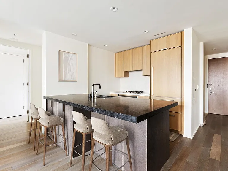 543 W 122nd St #6B — Photo 5