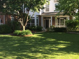 468 Greenview Ln, Oswego, IL 60543