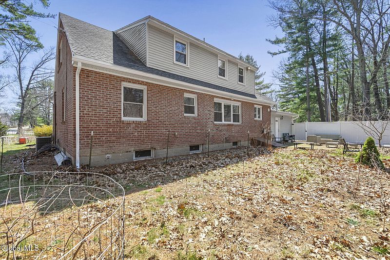 5th image of 49B Fletcher Road