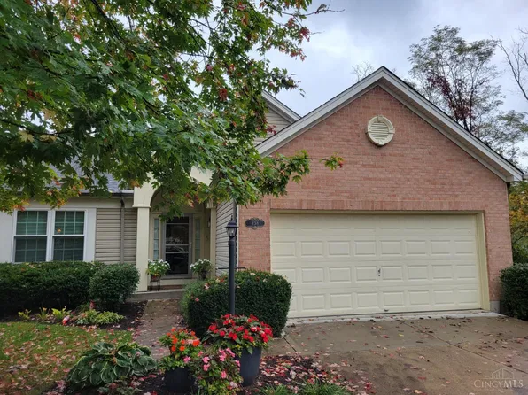 958 Raintree Ln, Maineville, OH 45039