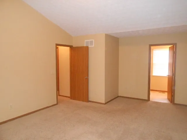 5104 Blossom Ct — Photo 8
