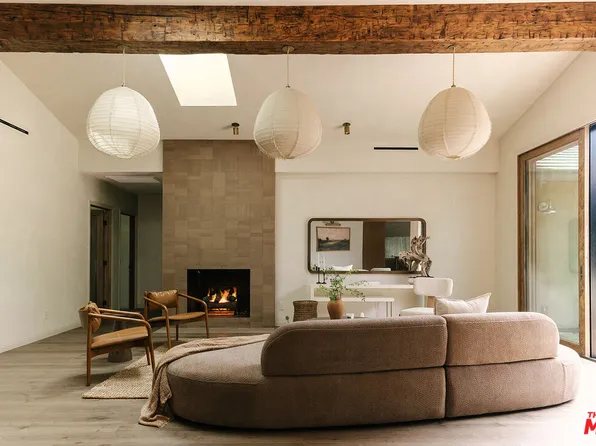 8029 El Manor Ave, Los Angeles, CA 90045