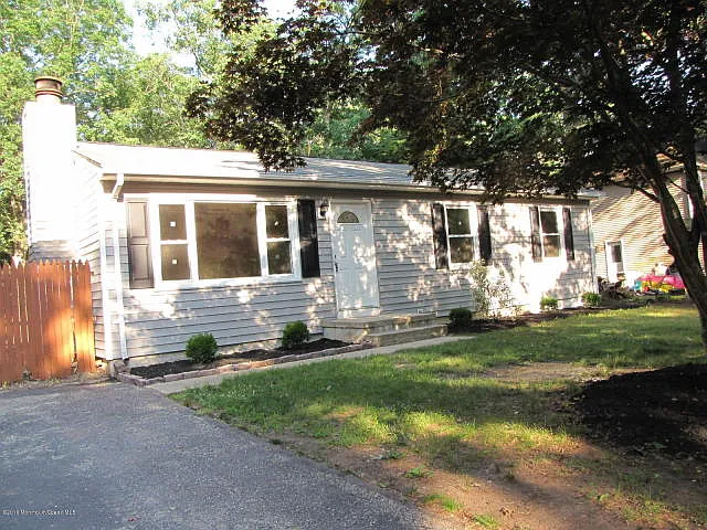 273 E Railroad Ave photo 1