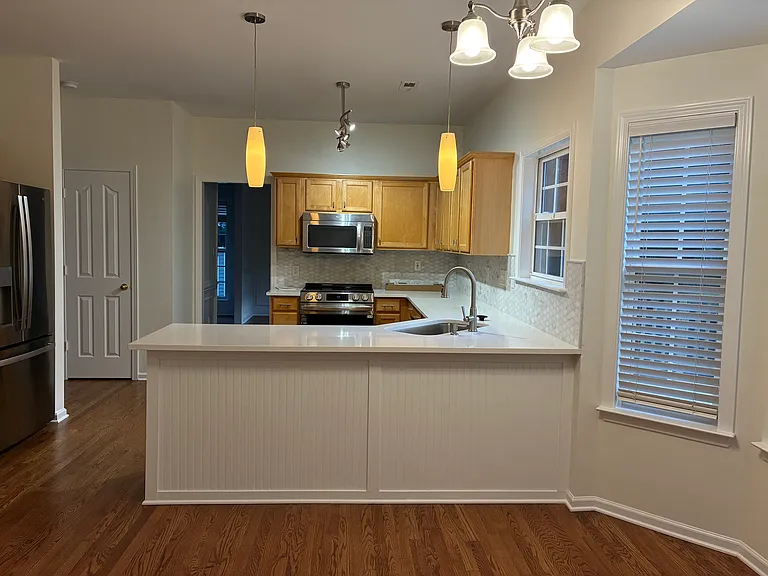 15663 Knoll Oak Ct — Photo 12