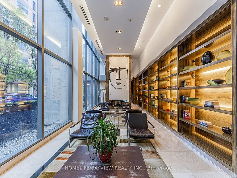 38 Grenville St #2405 — Photo 3